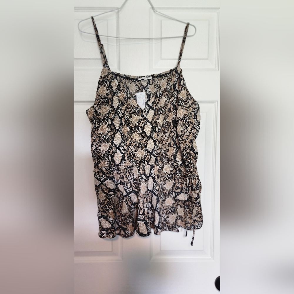 Maurices plus  Size 2 tank-rattleskin tan color
